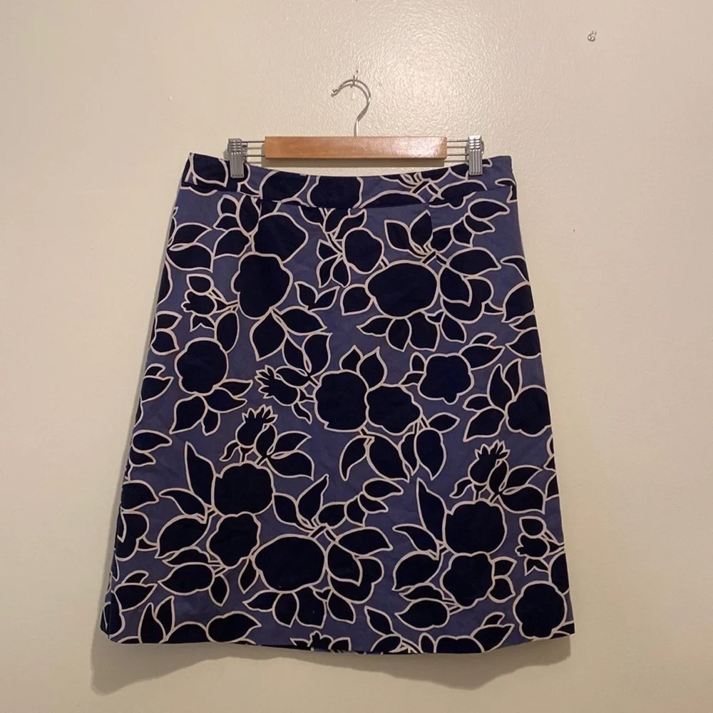 BODEN FLORAL PRINT MINI SKIRT . Size 14